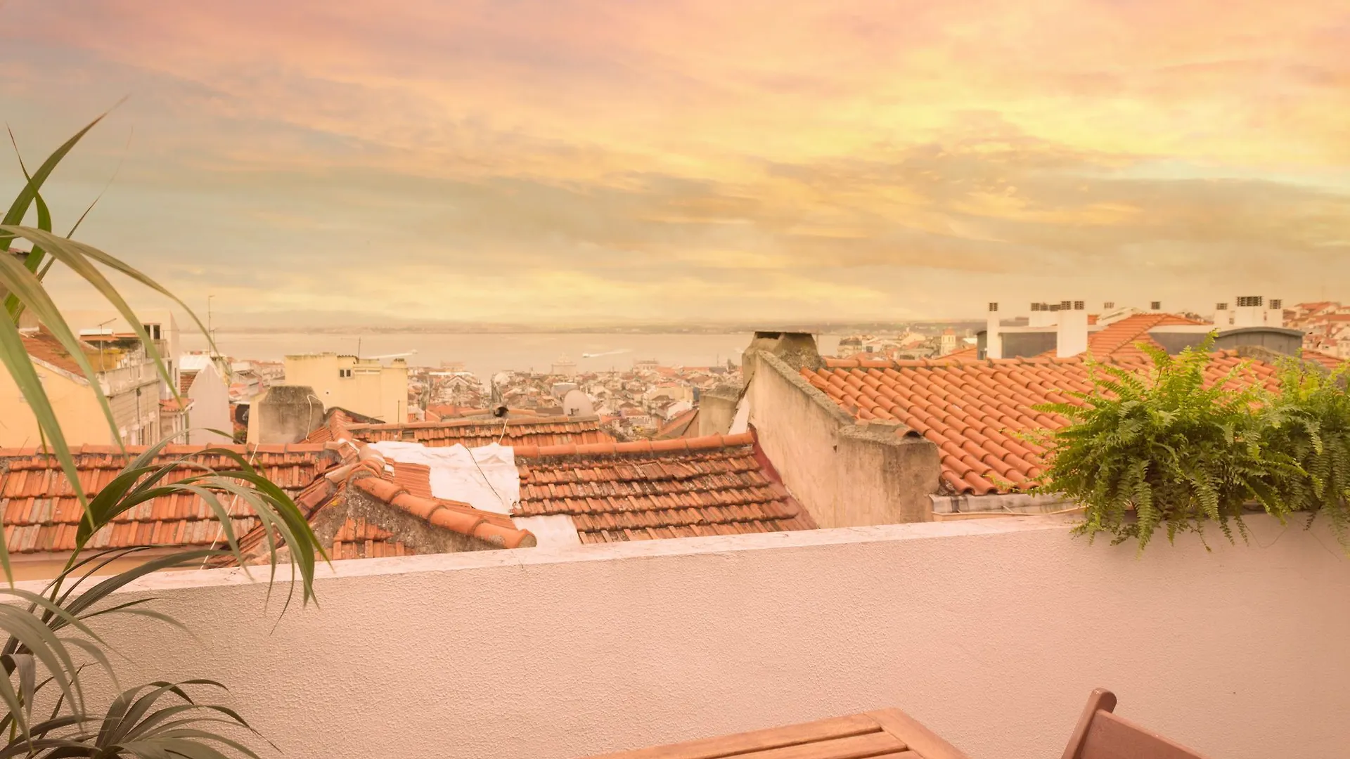Apartment Rossio Penthouse By Lu Holidays Lisbon