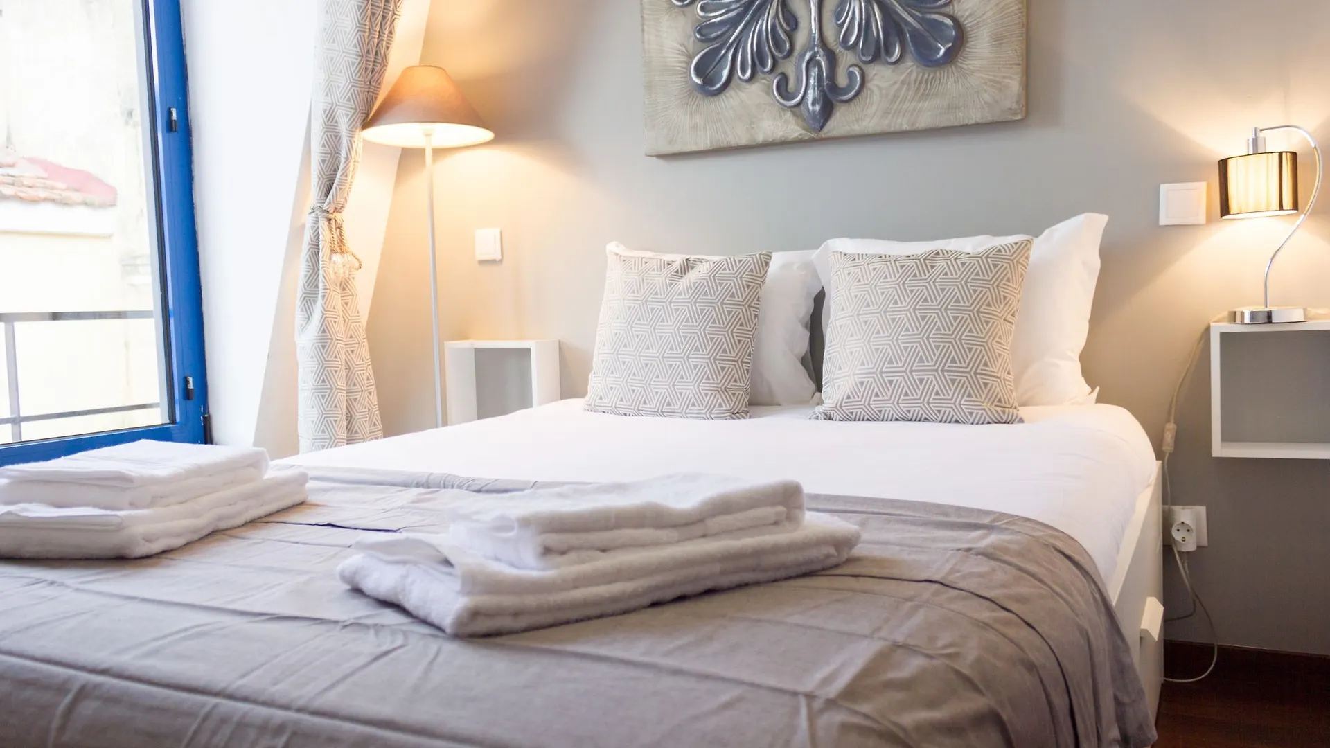 Rossio Penthouse By Lu Holidays Lisbon Portugal